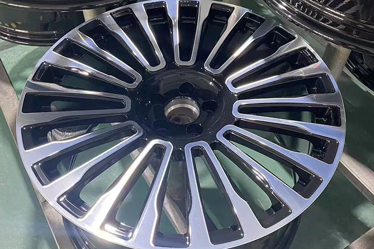 Olim C13 Monoblock 1pc 6061 T6 Gloss Black Diamond Cut Surface On Maybach Gls